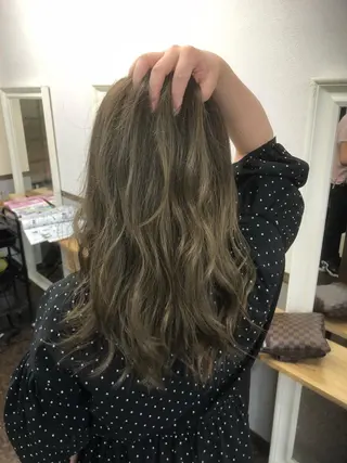 ロング カラー ヘアアレンジ 枝毛カット＆髪質改善 満足NO.1岡しゃんのヘアスタイル