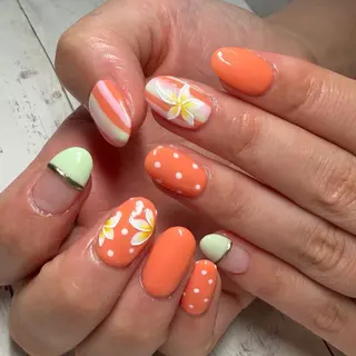 ネイル Natsumi 𓂃𓈒𓏸𓍯のネイルデザイン