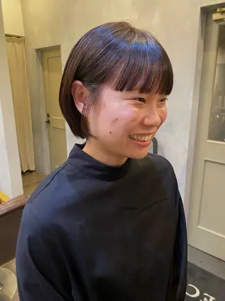 ショート 似合わせレイヤー、 透けカラー/杉本花のヘアスタイル