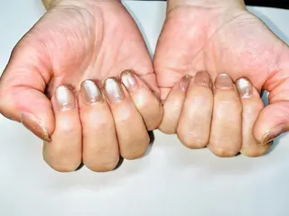 ネイル NAIL E + ROOMのネイルデザイン