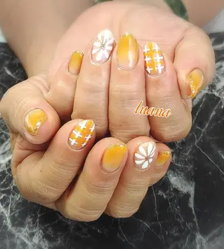 ネイル LUANA TAKAHASHIのネイルデザイン