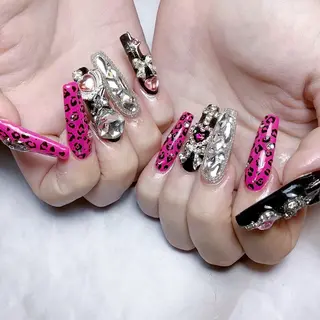 ネイル 🩷Yun nail Salon 本店🩷のネイルデザイン