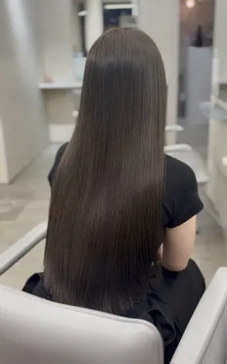ロング honoka /透明感カラーのヘアスタイル