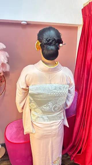 ヘアアレンジ Pivoine ヘアメイクピボワンヌのヘアスタイル