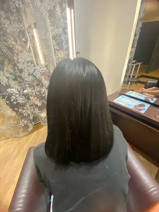 カラー 津田 遥香のヘアスタイル