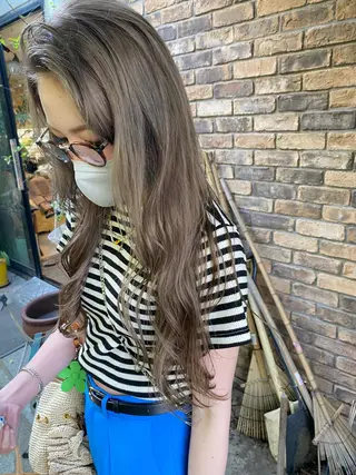 ロング カラー Moca 〰️のヘアスタイル