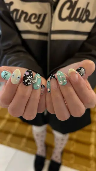 ネイル mira☼ 𐦍 ☼ nailのネイルデザイン