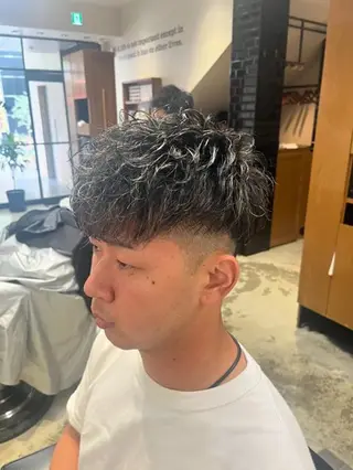 ショート パーマ メンズ メンズカット、パーマ 特化美容師🌀/高田の眉毛・アイブロウイメージ