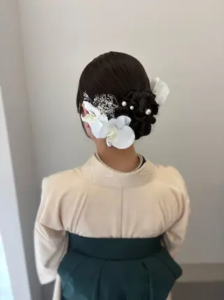 ヘアアレンジ 鈴村緋女/ヘアセット /耳ツボジュエリーのヘアスタイル