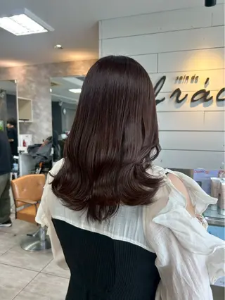 セミロング カラー 西岡 英菜のヘアスタイル