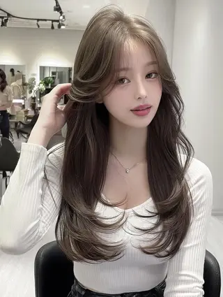 セミロング FOCUS JAPAN4のヘアスタイル