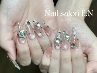 ネイル E.N🦋 長さ出し/持ち込みのネイルデザイン