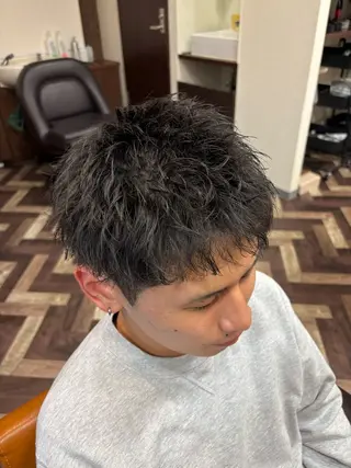 ショート 師玉 功一のヘアスタイル
