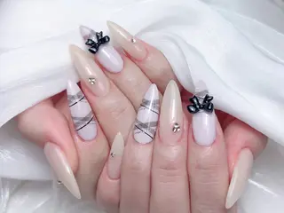 ネイル 🎀M nails✨ ビューティーのネイルデザイン