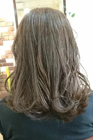 ミディアム ツヤ髪ケアカラー✨ 中谷良成のヘアスタイル