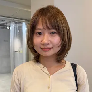ミディアム カラー 顔周りレイヤー꙳⋆ ミディアム⌇SAKIのヘアスタイル