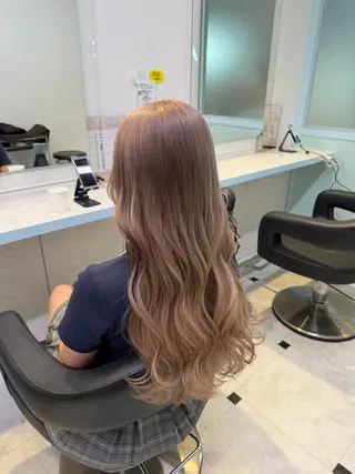 ロング カラー ブリーチカラー 🩵MIZUKIのヘアスタイル