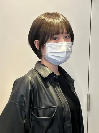 ショート カラー ナチュラル大人っぽい スタイル MAORIのヘアスタイル
