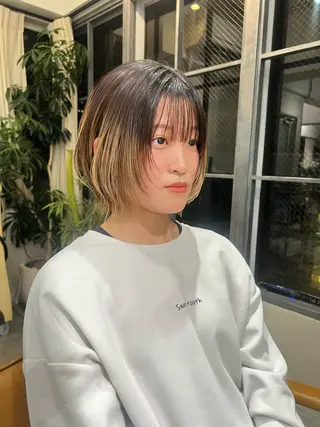 ミディアム 似合わせレイヤー ＆縮毛矯正のヘアスタイル