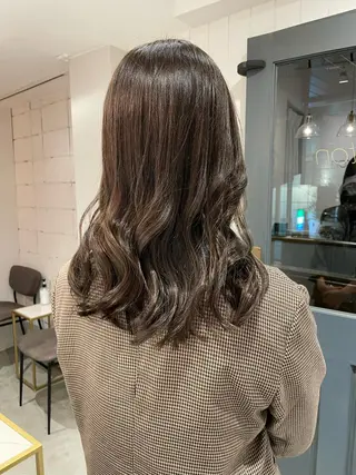 ミディアム カラー レイヤー♡ショート 石川優奈のヘアスタイル