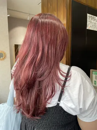ロング 齋藤 真子のヘアスタイル