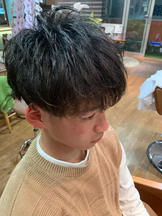 ショート メンズ カット特化美容師 齋藤桐のヘアスタイル