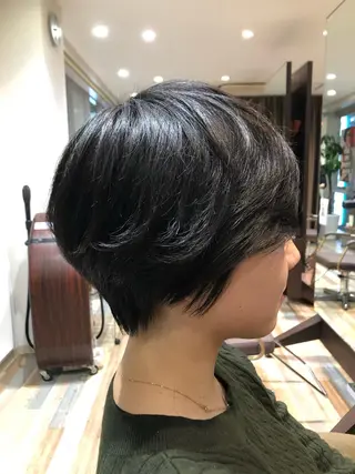 ショート カラー パーマ ヘアアレンジ 大山 望のヘアスタイル