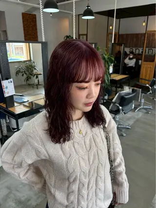 ミディアム カラー MOMO anan AVEDAのヘアスタイル