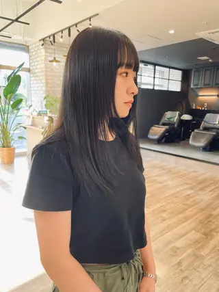 セミロング カラー Basis 田口豪司のヘアスタイル