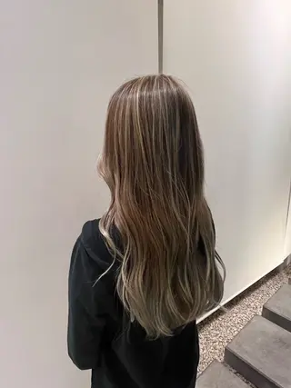 ロング あいこ .のヘアスタイル