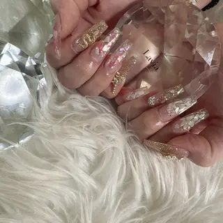ネイル lavia🖤 ayumiのネイルデザイン