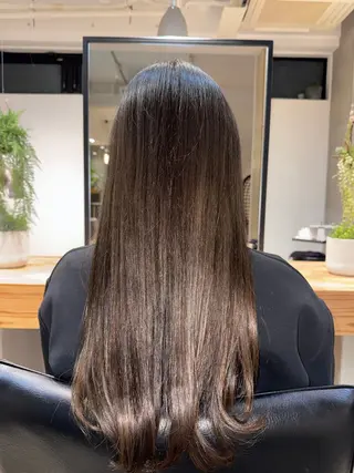 カラー ホリウチ リオのヘアスタイル