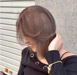 セミロング カラー 色落ちまで盛れる 💟まなみのヘアスタイル