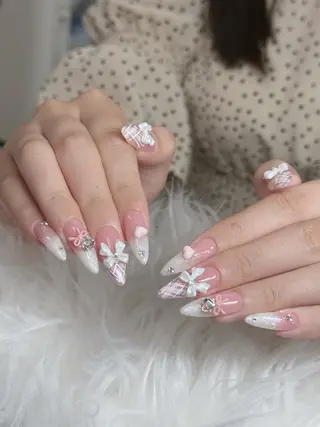 ネイル Lenie Nail Okuboのネイルデザイン