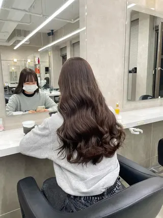 ミディアム カラー パーマ ヘアアレンジ メンズ キッズ ネイル マツエク・マツパ アイブロウ 🦋縮毛/韓国レイヤ ー/透明感カラー🦋のヘアスタイル