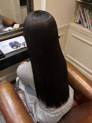 ロング カラー 横田 優歩のヘアスタイル