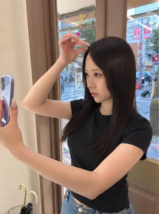 ロング カラー 茂木 陽菜のヘアスタイル