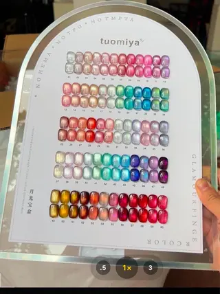 ネイル Moon Nailsのネイルデザイン
