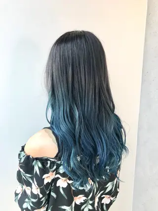 ロング カラー ヘアアレンジ インナーカラー屋さん 🫧伊藤拓実のヘアスタイル