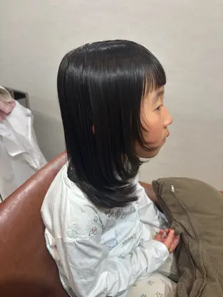 ミディアム Circus 石原愛里のヘアスタイル
