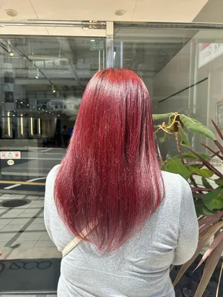 カラー 西村 優那のヘアスタイル