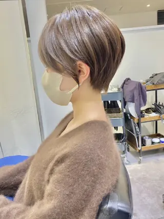 ショート 山嵜 菜織のヘアスタイル