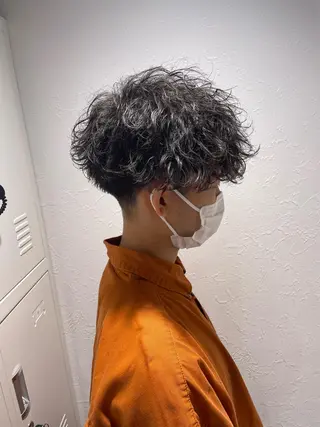 ショート カラー パーマ ヘアアレンジ メンズ キッズ ネイル マツエク・マツパ スパイキー/フェザー /波巻き/かいとのヘアスタイル