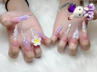 ロング トゥー フエンのネイルデザイン