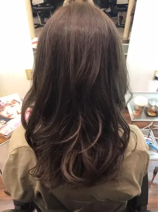 セミロング カラー 髪質改善TR 透明感カラーHanaのヘアスタイル