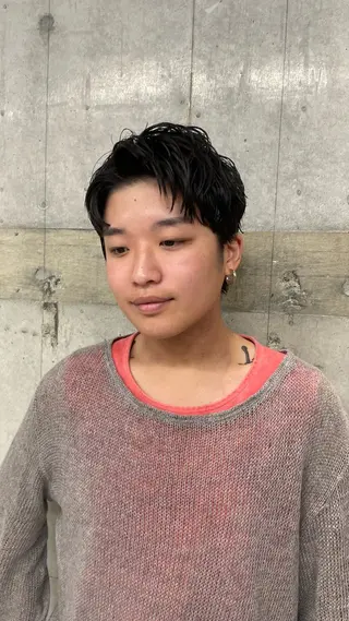 ショート 西宮北口パーマ 鮫島竜海のヘアスタイル