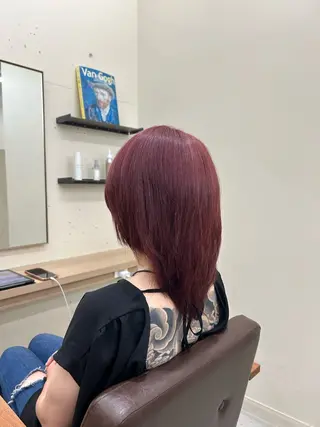 ミディアム 上野 めぐのヘアスタイル