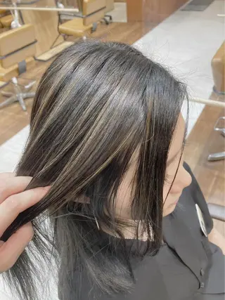 カラー 🍀小顔ショート🍀 有賀祐貴のヘアスタイル