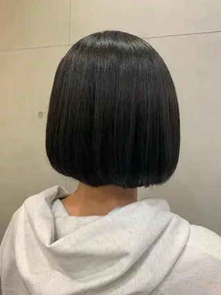 ミディアム おせ ちさとのヘアスタイル