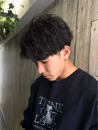 パーマ メンズ REBECCA 宮崎伊玖のヘアスタイル